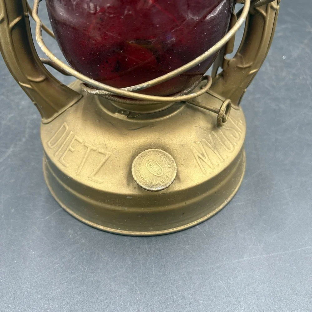 Dietz Old Little Wizard Red Glass Globed Railroad Train Lantern 12